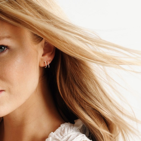 Ariel Gordon Pave Huggie 14K Yellow Gold (Single) - Picture 5 of 10